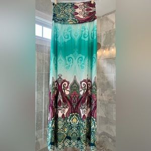 Venus maxi skirt size M